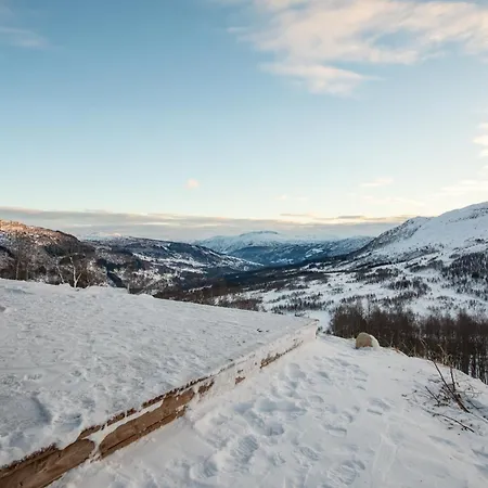 Hébergement de vacances Ski-In Ski-Out Cabin With Panoramic Views *