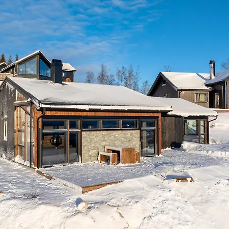 Ski-In Ski-Out Cabin With Panoramic Views * Sogndal
