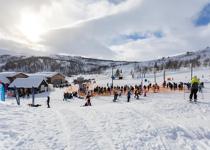 Mountain Cabin With Stunning Views, Extra Space Available Semesterbostad Sogndal