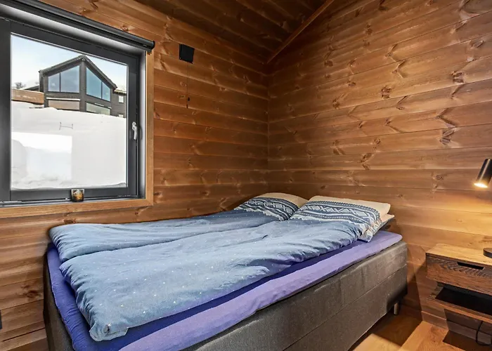 Semesterbostad Mountain Cabin With Stunning Views, Extra Space Available *