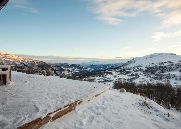 Semesterbostad Mountain Cabin With Stunning Views, Extra Space Available *