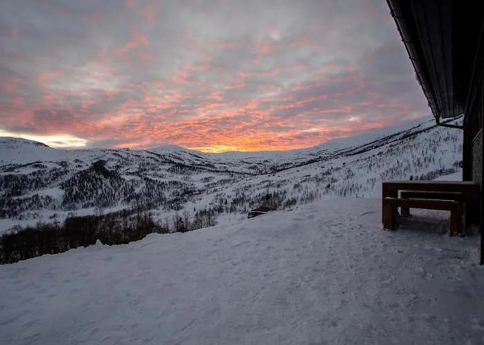 Mountain Cabin With Stunning Views, Extra Space Available *
