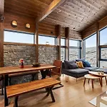 Mountain With Stunning Views, Extra Space Available